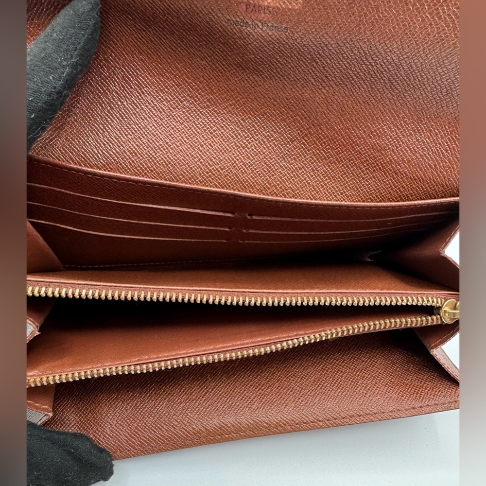 Louis Vuitton Brown Monogram Wallet | Professionally Refurbished - Picture 10 of 13